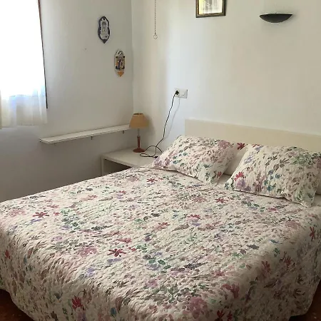 Apartamento Urbanizacion Primera Línea De Playa Dénia