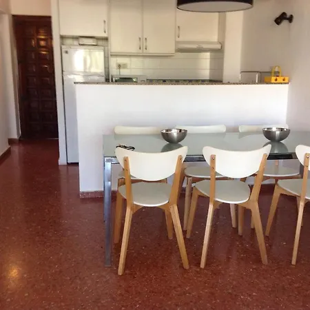 Urbanizacion Primera Línea De Playa Apartamento *
